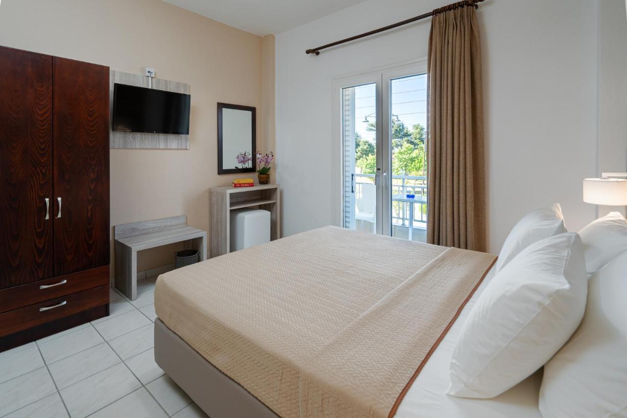Hotel Grekas Nei Pori Zewnętrze zdjęcie