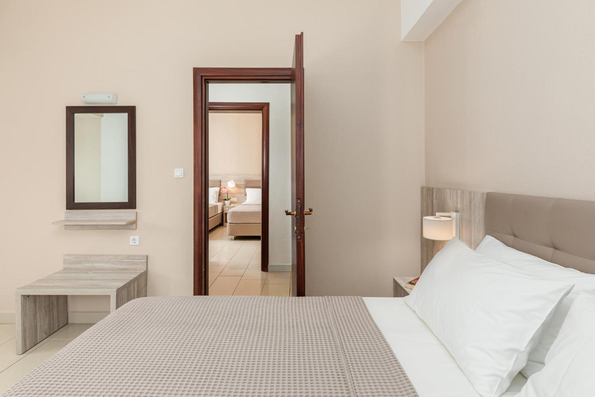Hotel Grekas Nei Pori Zewnętrze zdjęcie