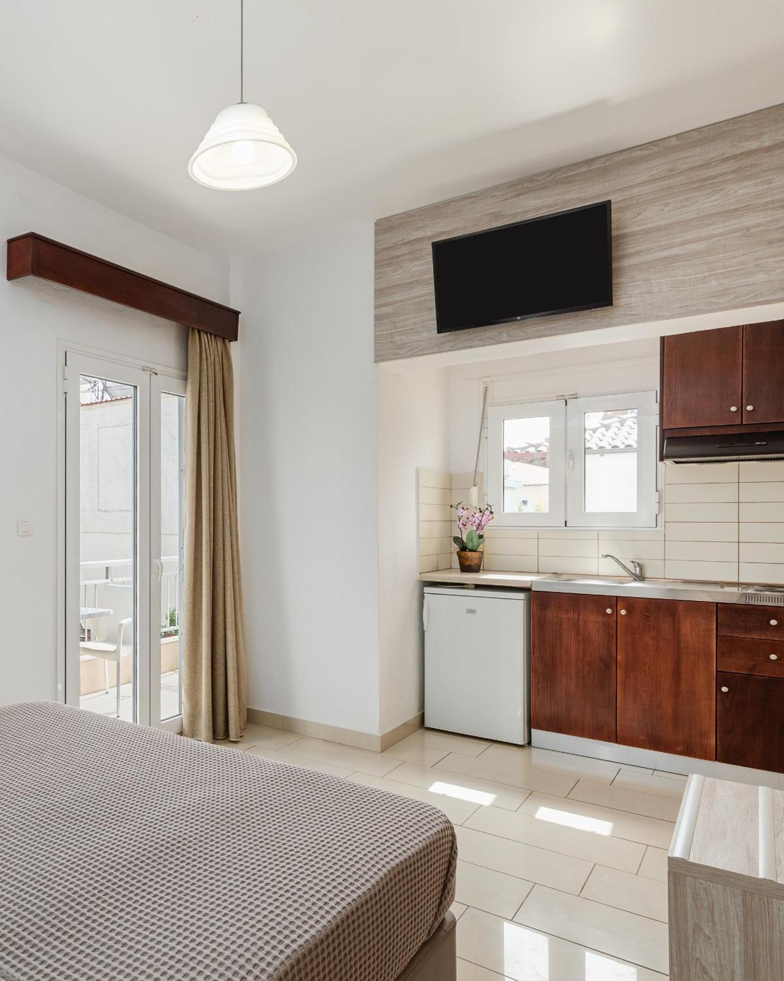 Hotel Grekas Nei Pori Zewnętrze zdjęcie