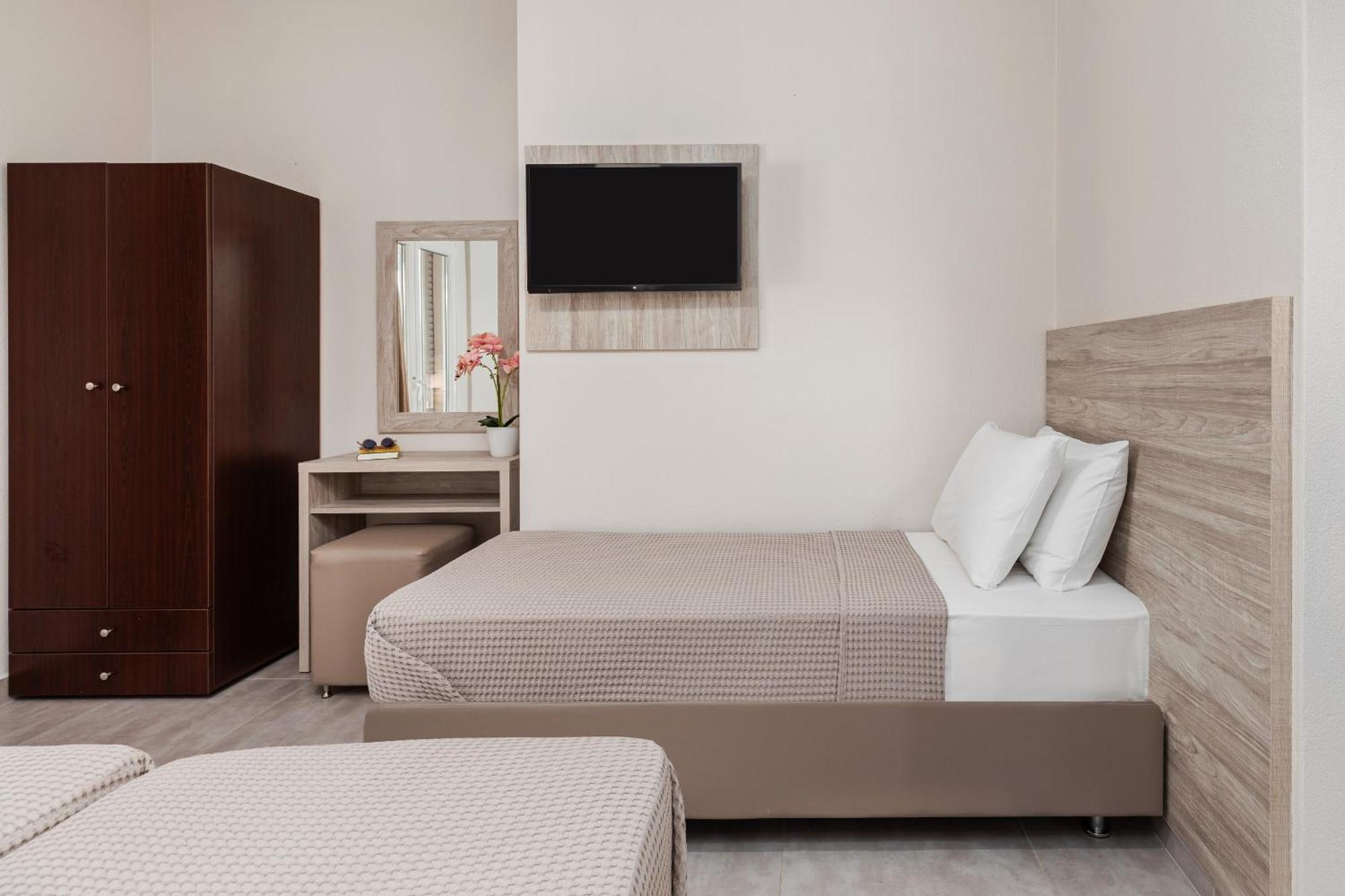 Hotel Grekas Nei Pori Zewnętrze zdjęcie