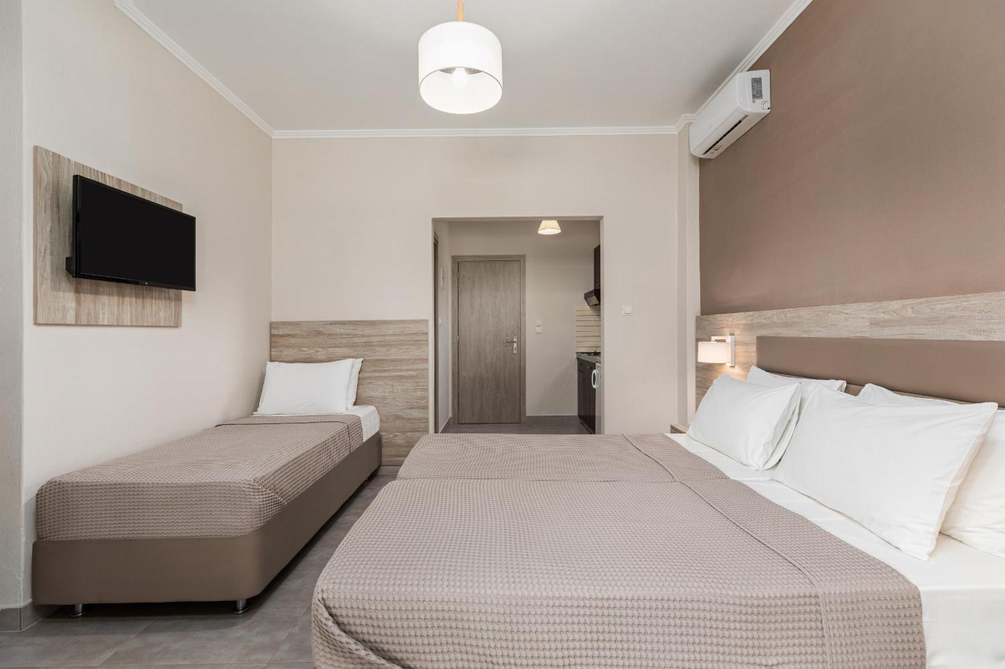 Hotel Grekas Nei Pori Zewnętrze zdjęcie