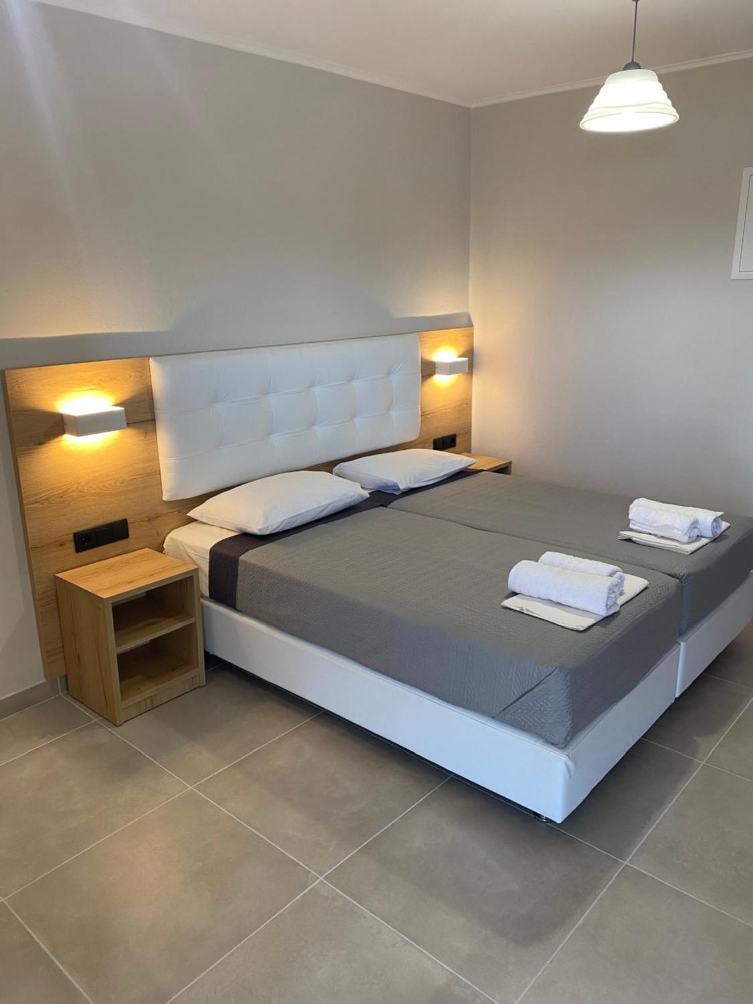 Hotel Grekas Nei Pori Zewnętrze zdjęcie