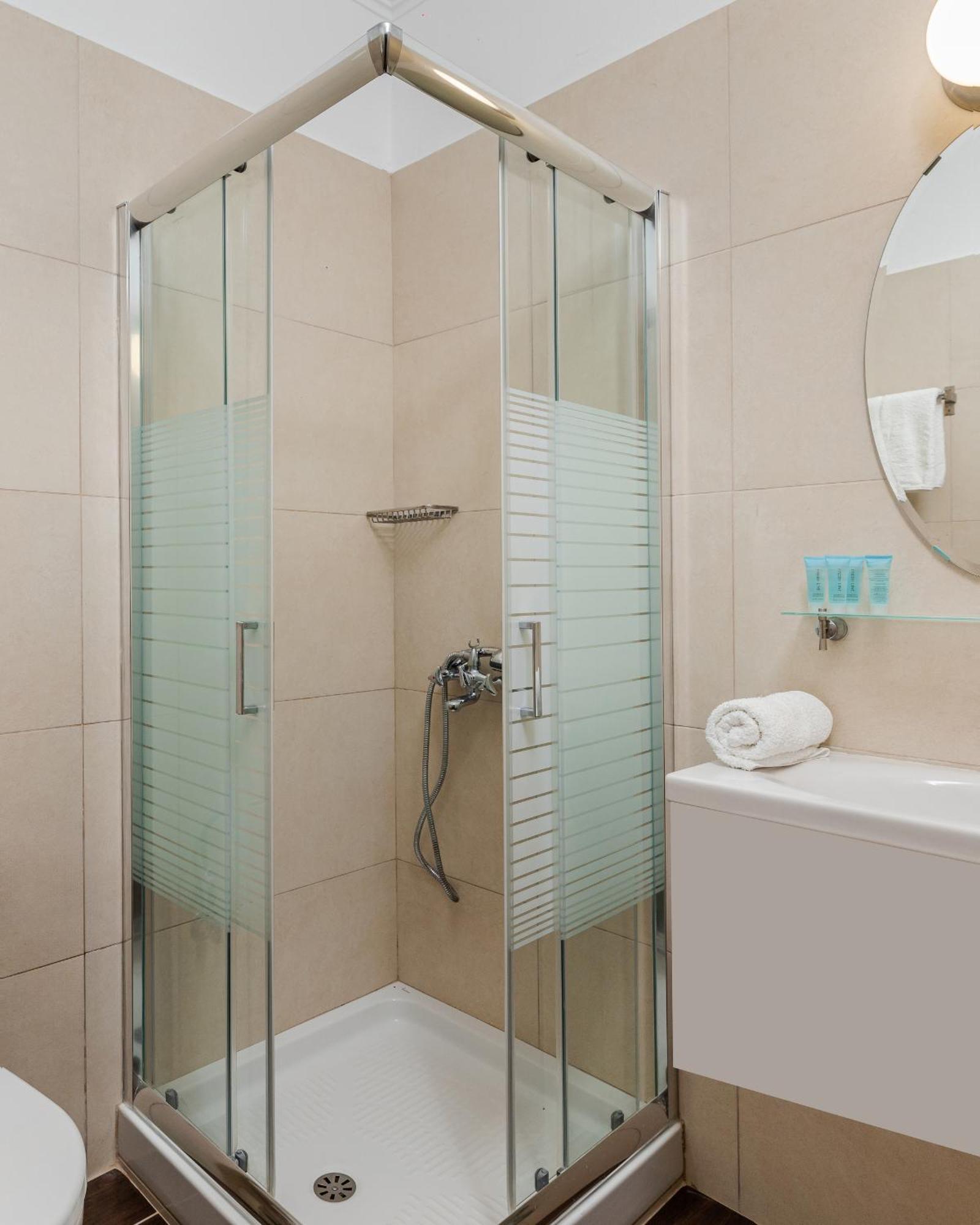 Hotel Grekas Nei Pori Zewnętrze zdjęcie